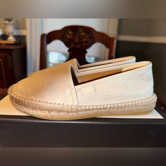 - Gucci GG Leather Espadrille - Picture 5 of 13